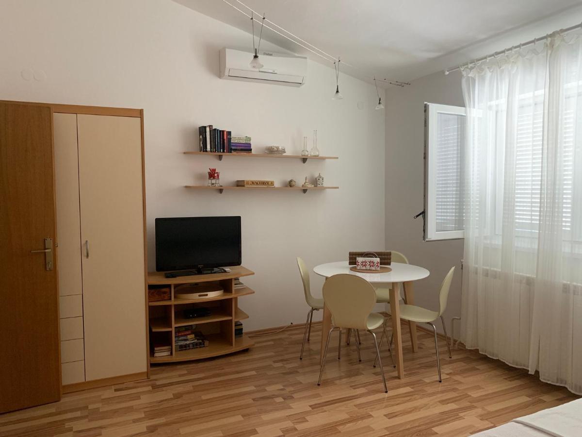 N&N Apartments ヤドラニヴォ エクステリア 写真
